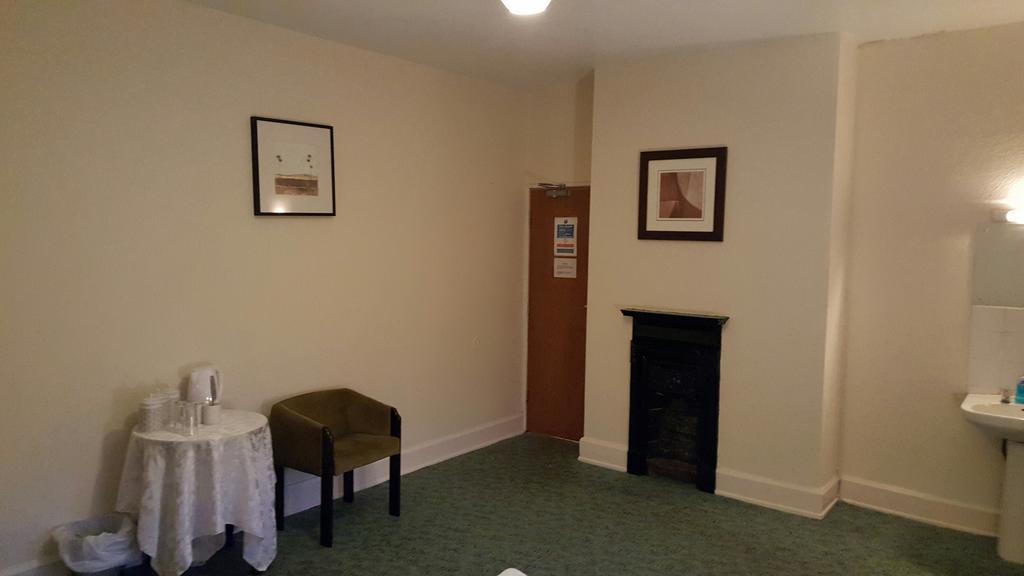 Station Hotel Hucknall Екстер'єр фото