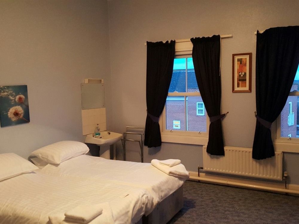 Station Hotel Hucknall Екстер'єр фото
